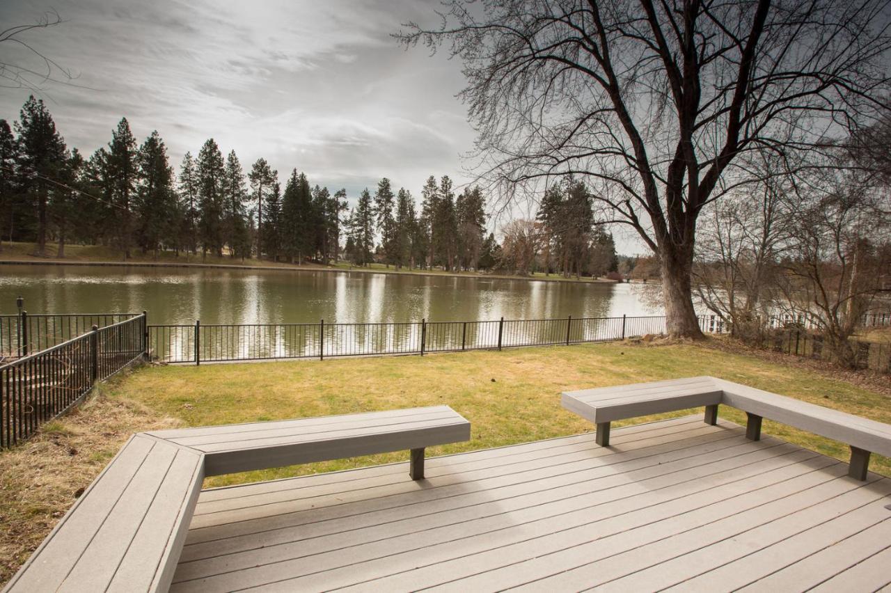 Mirror Pond Bungalow Bend Buitenkant foto